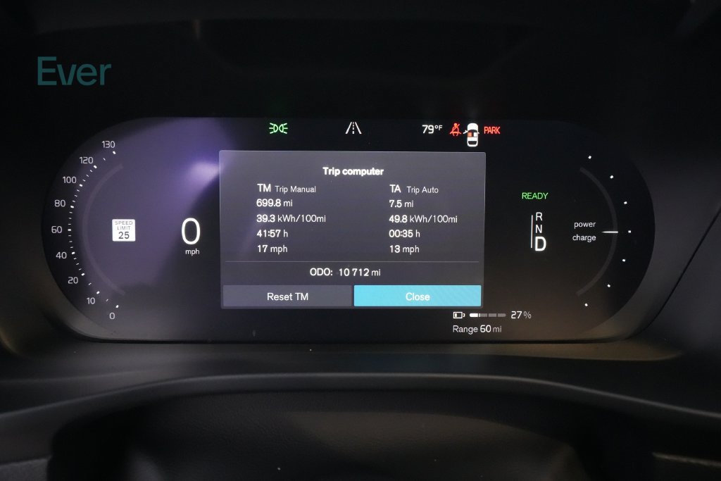 Used 2024 Volvo XC40 Recharge Core w/ Protection Package Premier AWD/4WD image 7