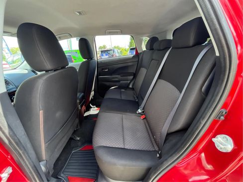 Used 2019 Mitsubishi Outlander Sport LE FWD image 12
