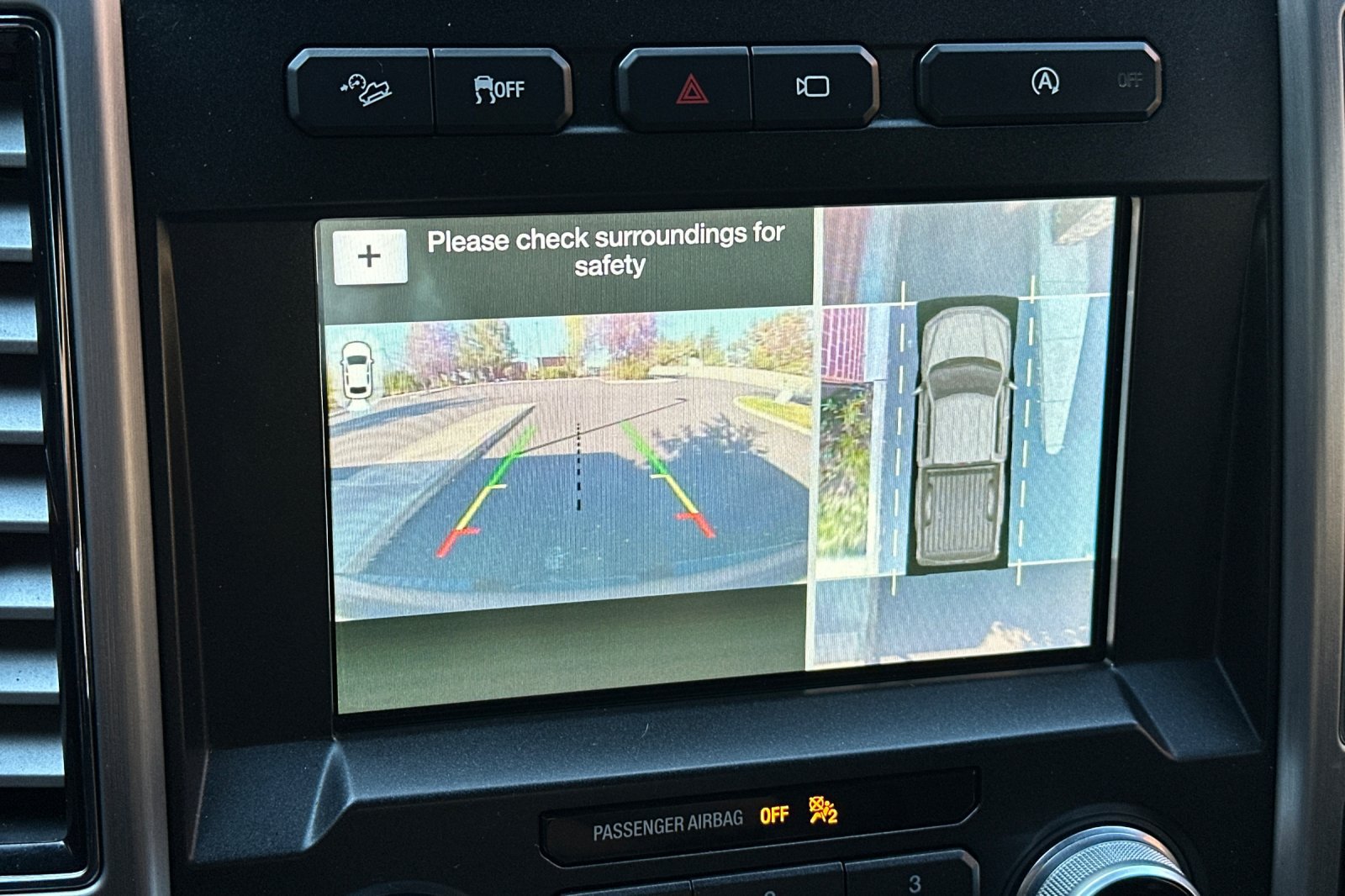 Used 2018 Ford F150 Platinum w/ Technology Package AWD/4WD image 19