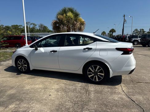 Used 2024 Nissan Versa S w/ S Plus Package FWD image 5