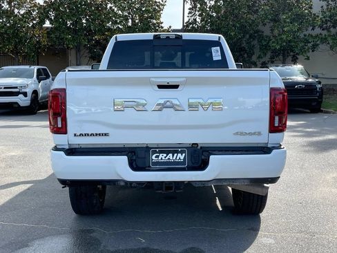Used 2025 RAM 2500 Laramie AWD/4WD image 6