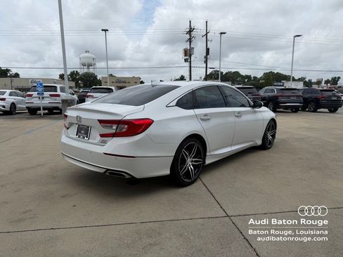 Used 2021 Honda Accord Touring image 7