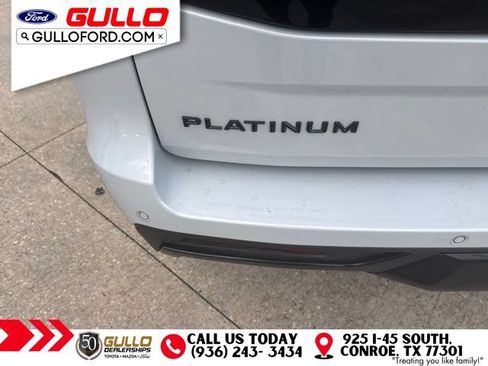 Used 2025 Ford Expedition Platinum AWD/4WD image 6