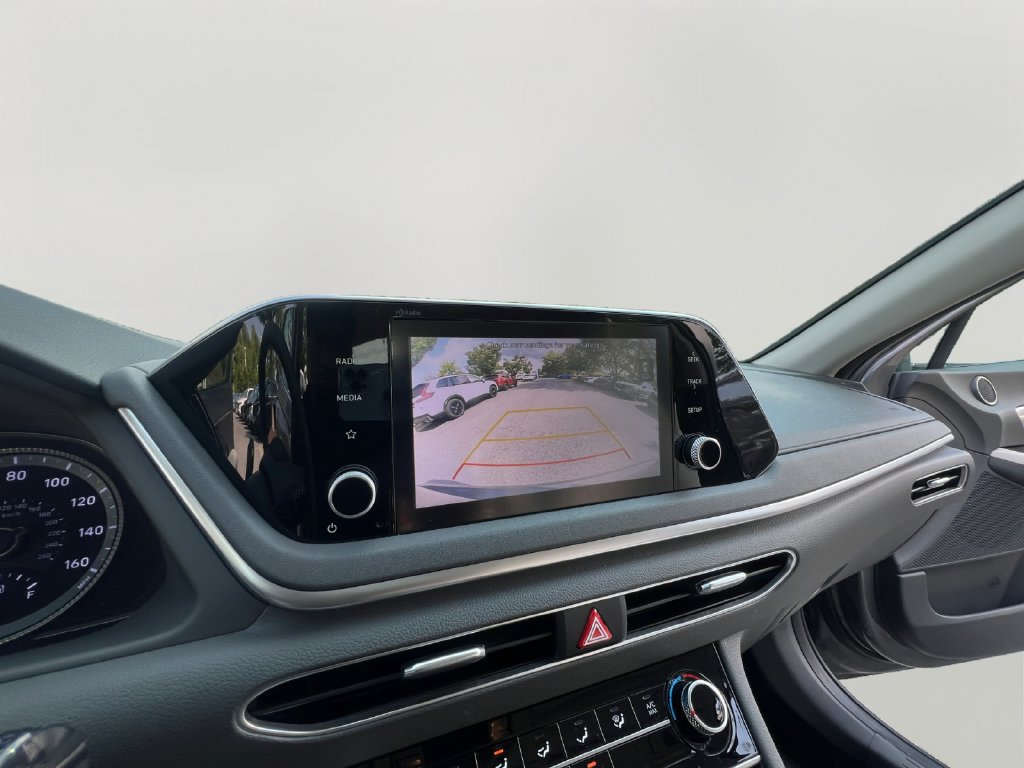 Used 2023 Hyundai Sonata SE FWD image 16