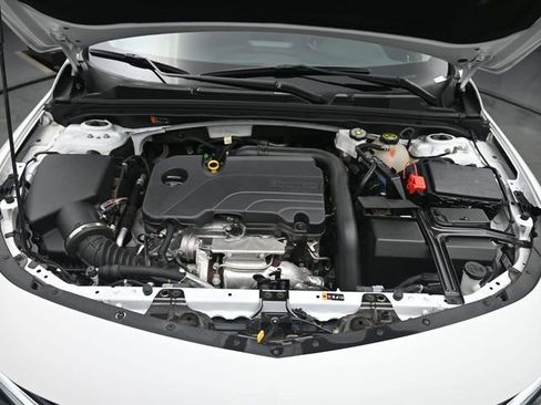 Used 2024 Chevrolet Malibu LT FWD image 45