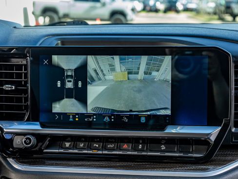 Used 2025 Chevrolet Silverado 2500 LT w/ Trail Boss Package image 25