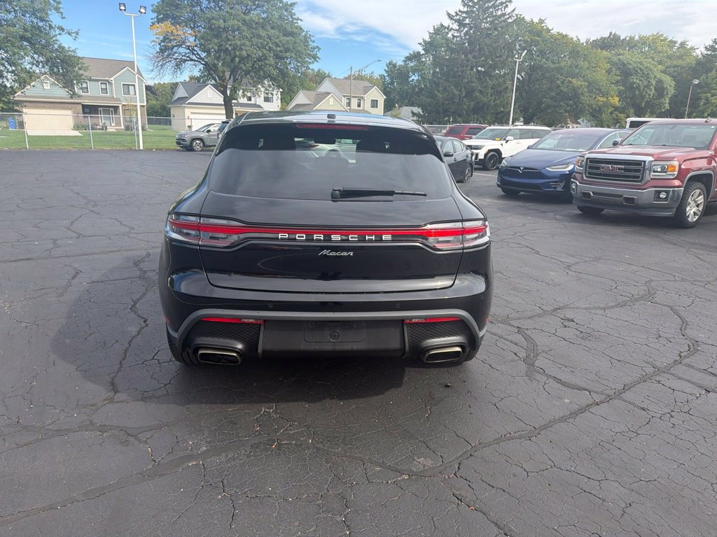 Used 2022 Porsche Macan AWD/4WD image 7
