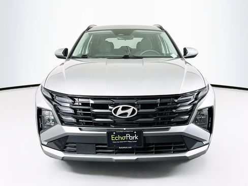 Used 2025 Hyundai Tucson SEL FWD image 2