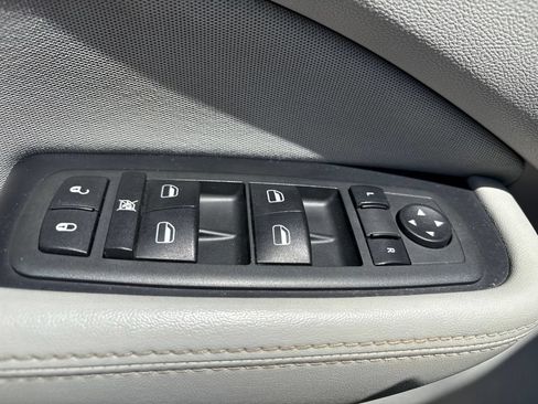 Used 2013 Dodge Dart SXT w/ Popular Equipment Group FWD image 13
