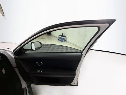 Used 2024 Hyundai Ioniq 5 Limited RWD image 33