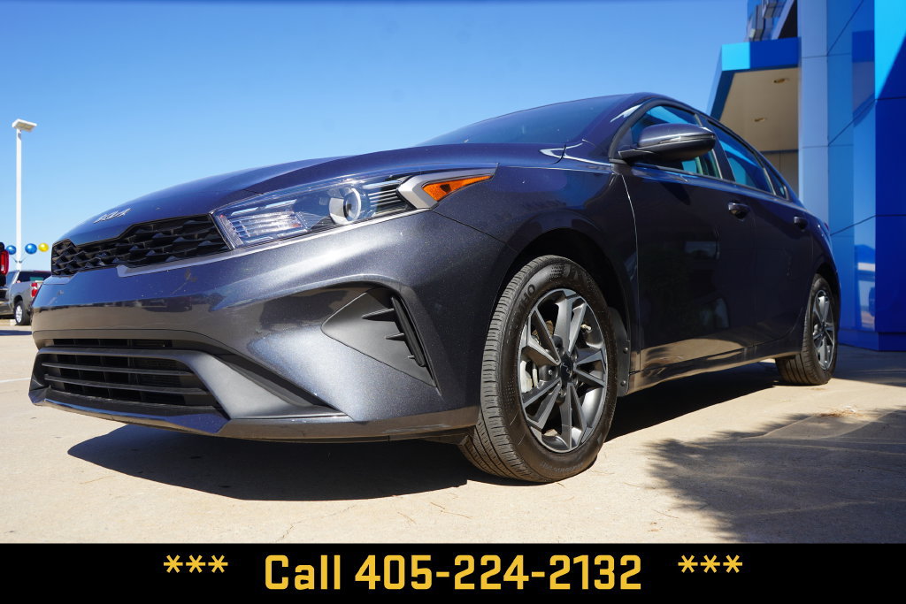 Used 2024 Kia Forte LXS w/ LXS Technology Package FWD image 4