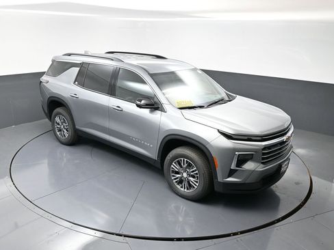 New 2026 Chevrolet Traverse LT w/ Driver Confidence Package image 30