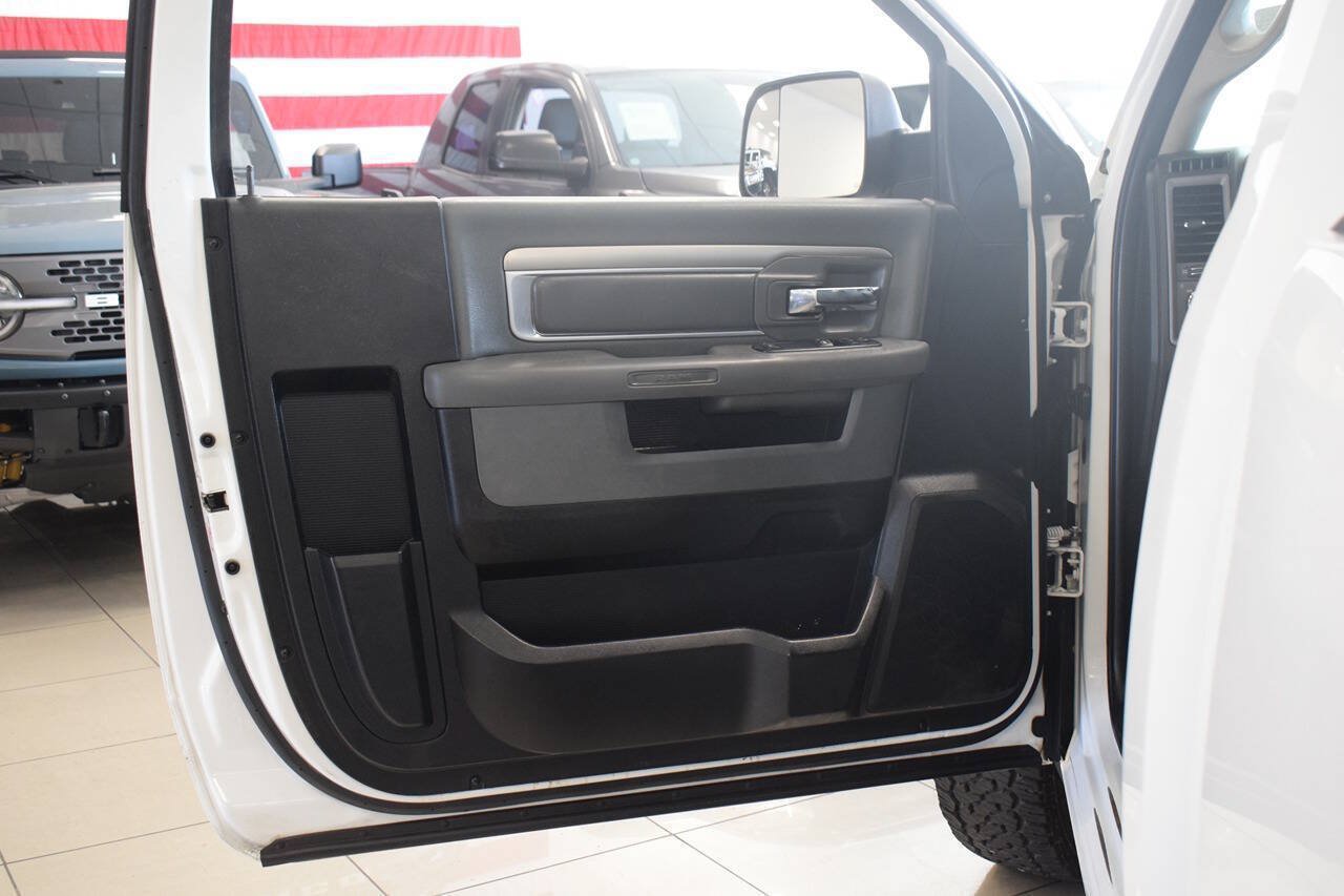 Used 2015 RAM 1500 Tradesman w/ Power & Remote Entry Group AWD/4WD image 17