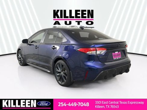 Used 2025 Toyota Corolla SE FWD image 6