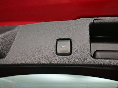 Used 2020 Ford Escape SEL FWD image 29