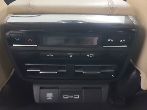 Used 2023 Acura MDX SH-AWD w/ Technology Package image 22
