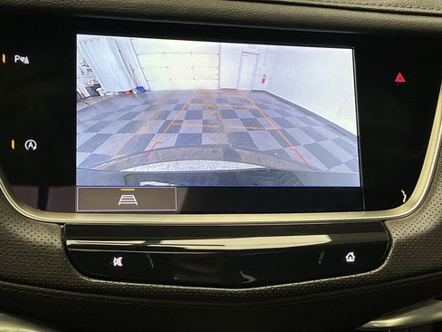 Certified 2025 Cadillac XT5 Premium Luxury image 6