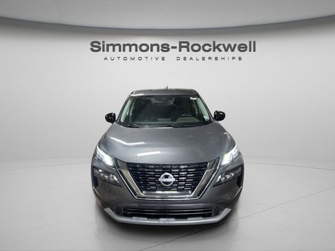 Used 2023 Nissan Rogue S image 3