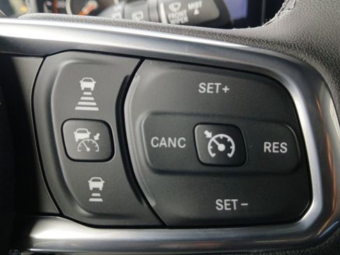 New 2026 Jeep Wrangler Unlimited Sahara AWD/4WD image 25