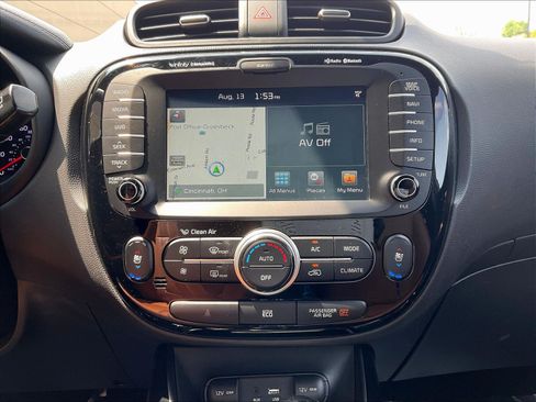 Used 2015 Kia Soul ! w/ Sun & Sound Package FWD image 14