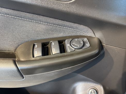 Used 2022 Chevrolet TrailBlazer ACTIV w/ Sun and Liftgate Package image 16