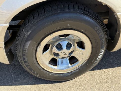 Used 2001 Chevrolet Astro Passenger AWD image 13