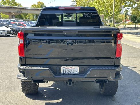 Used 2022 Chevrolet Silverado 1500 LT Trail Boss w/ LT Trail Boss Premium Package AWD/4WD image 10