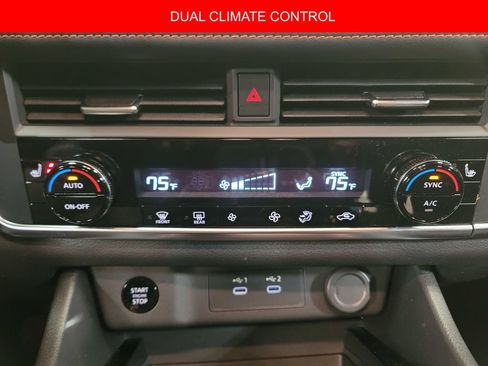 Certified 2025 Nissan Rogue SV AWD/4WD image 17