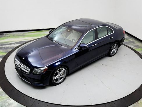 Used 2017 Mercedes-Benz E 300 4MATIC image 34