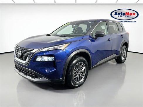 Used 2023 Nissan Rogue S image 4