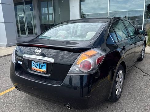 Used 2012 Nissan Altima 2.5 FWD image 2