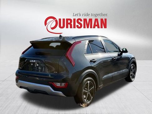 Used 2023 Kia Niro LX image 2