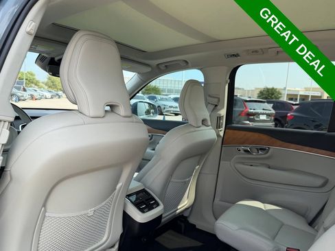 Used 2022 Volvo XC90 T6 Momentum w/ Advanced Package AWD/4WD image 33