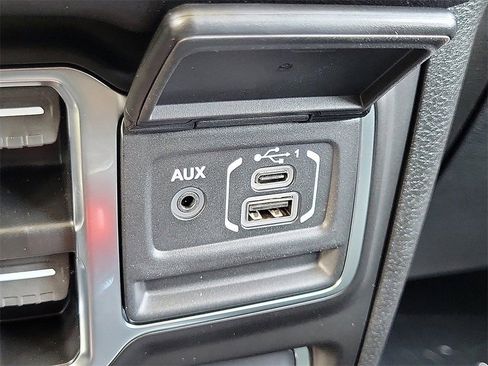 New 2025 Jeep Gladiator Mojave w/ Convenience Group image 13