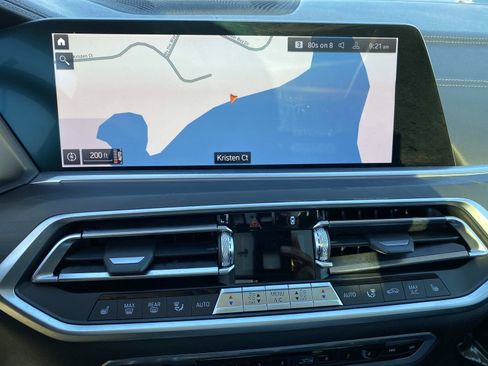 Used 2020 BMW X7 xDrive40i w/ Cold Weather Package AWD/4WD image 10