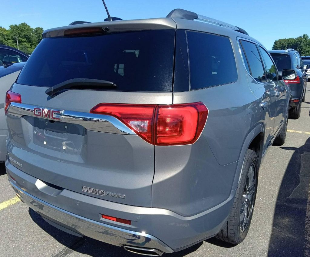 Used 2019 GMC Acadia Denali w/ Technology Package AWD/4WD image 4