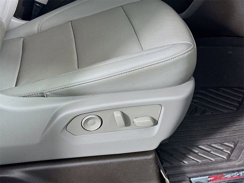 Used 2024 Chevrolet Silverado 1500 LTZ image 23