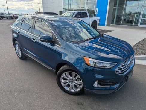 Used 2020 Ford Edge Titanium w/ Equipment Group 301A AWD/4WD image 4