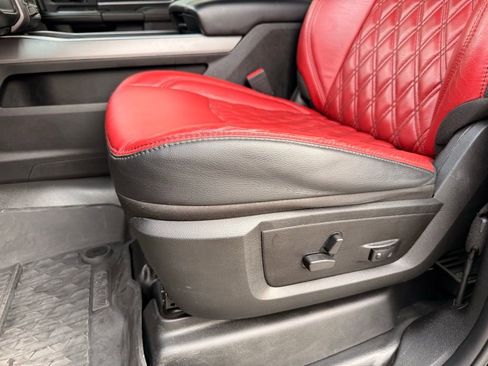 Used 2024 RAM 2500 Big Horn w/ Safety Group image 34