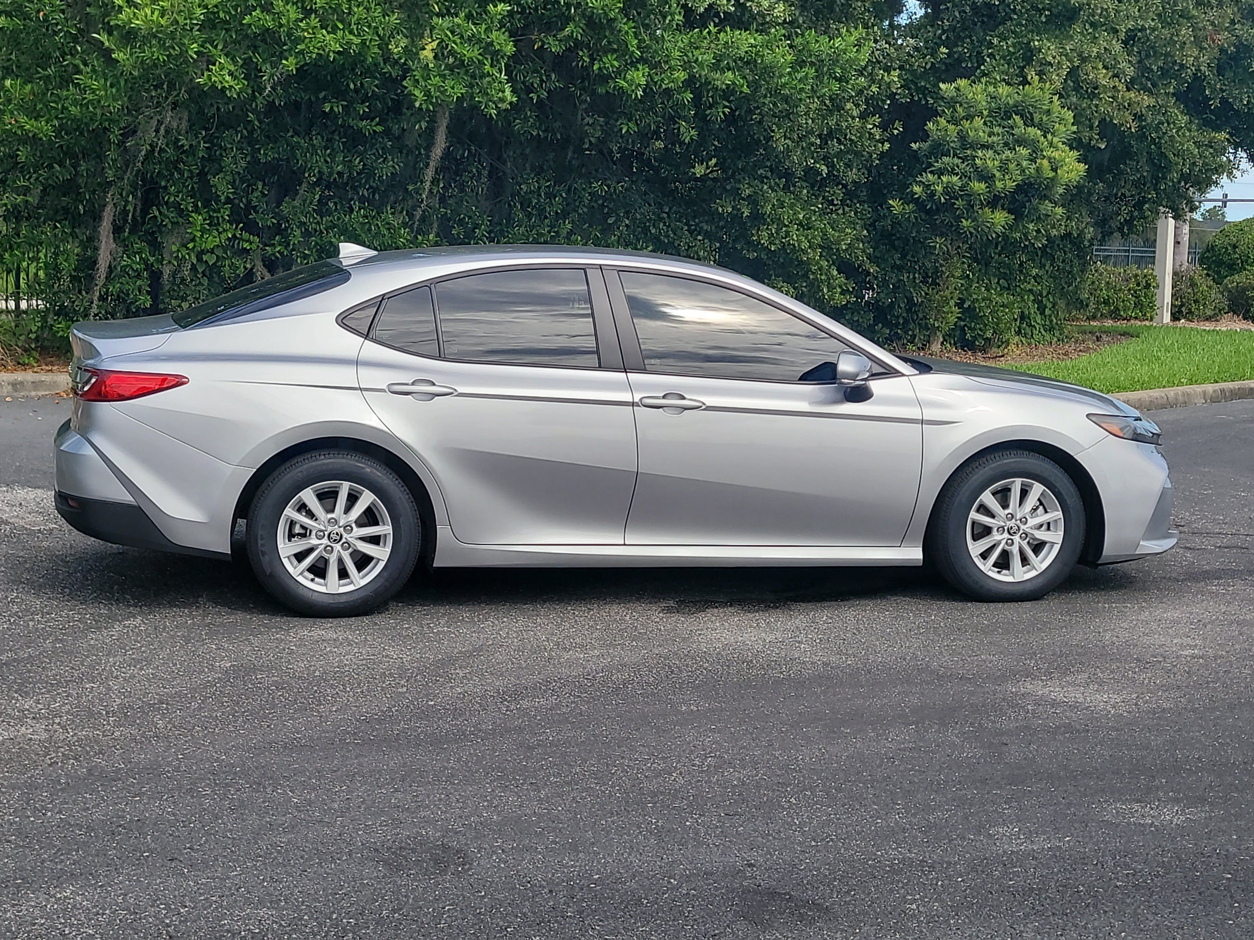 Certified 2025 Toyota Camry LE FWD image 8