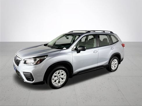 Used 2020 Subaru Forester w/ Alloy Wheel Package AWD/4WD image 2