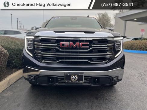 Used 2025 GMC Sierra 1500 SLT image 13