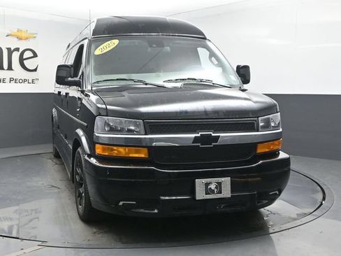 Used 2025 Chevrolet Express 2500 Extended w/ Driver Convenience Package RWD image 57