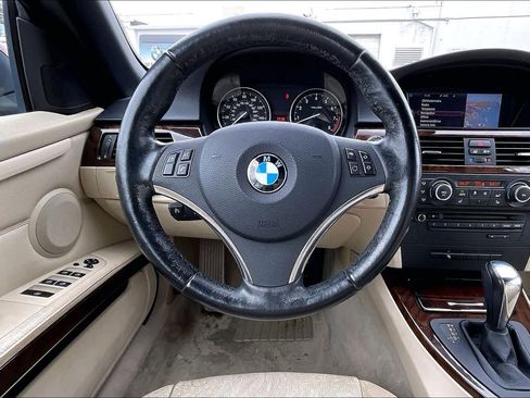 Used 2013 BMW 328i Convertible image 6