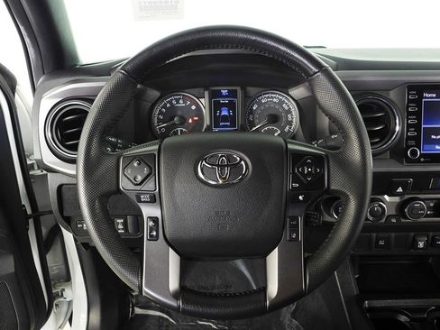 Used 2022 Toyota Tacoma TRD Off-Road image 26