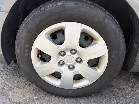 Used 2009 Hyundai Sonata GLS FWD image 11