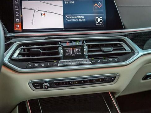 Used 2019 BMW X7 xDrive40i w/ Premium Package image 32