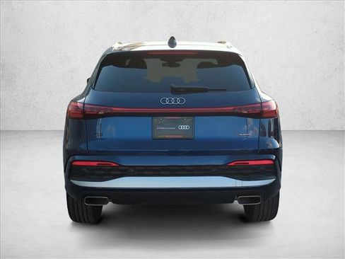 Certified 2025 Audi Q5 Premium w/ Convenience Package image 7