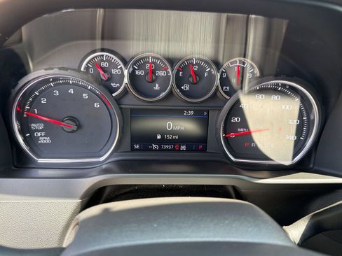 Used 2021 Chevrolet Silverado 1500 LT AWD/4WD image 19