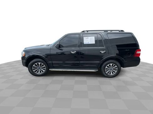 Used 2017 Ford Expedition XLT w/ Equipment Group 202A AWD/4WD image 5